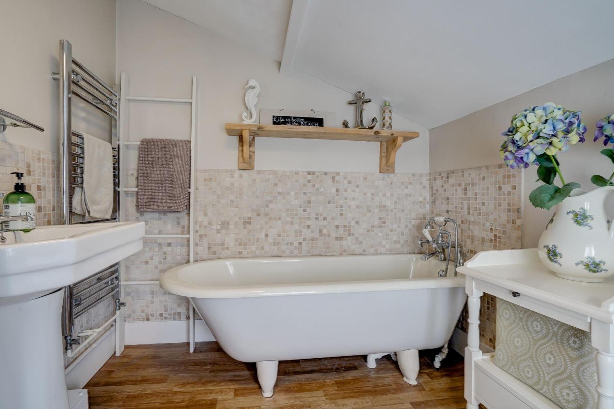 April Cottage By Winterton Cottages Екстериор снимка