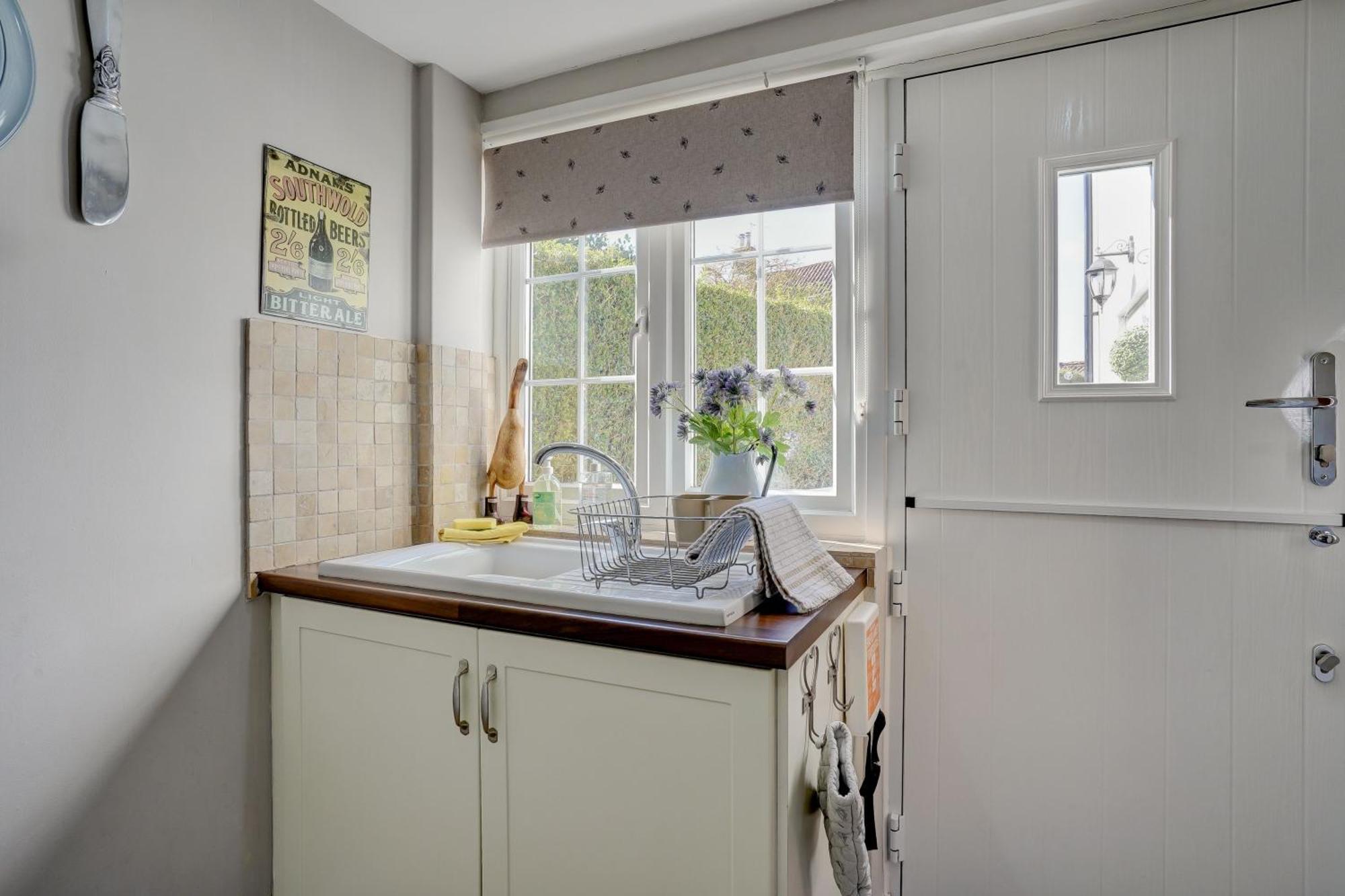 April Cottage By Winterton Cottages Екстериор снимка